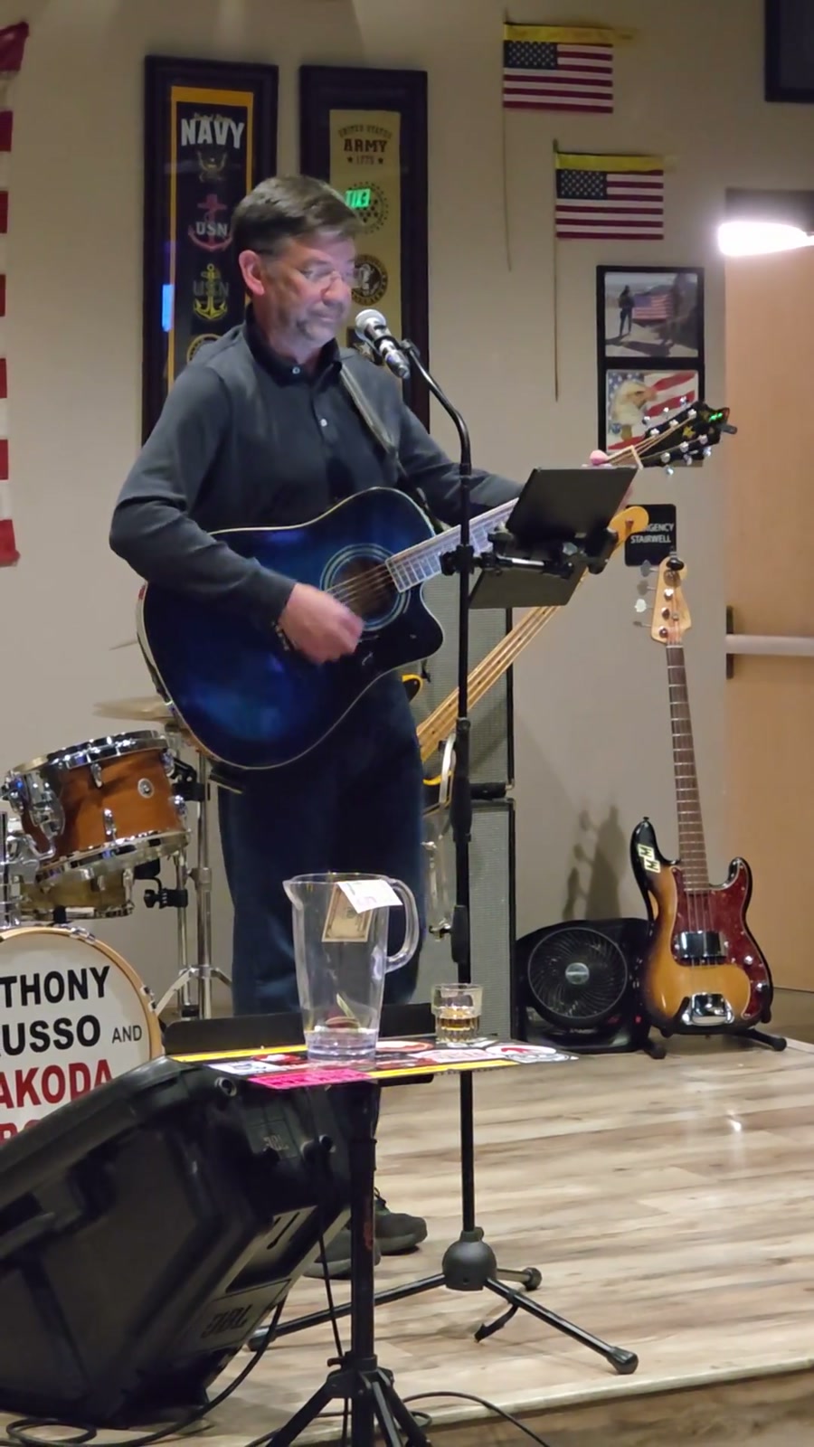 Open mic — the whole song